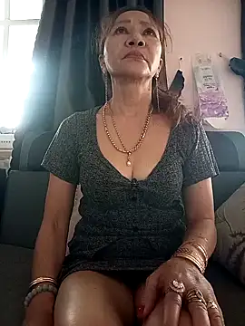 Baby-sexysweet69 online show from 10.15.25