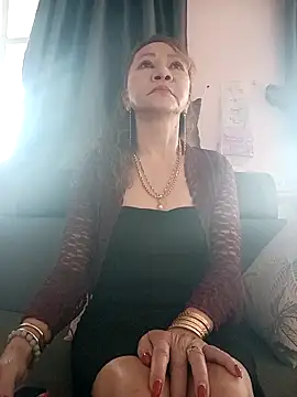 Baby-sexysweet69 online show from 10.28.25