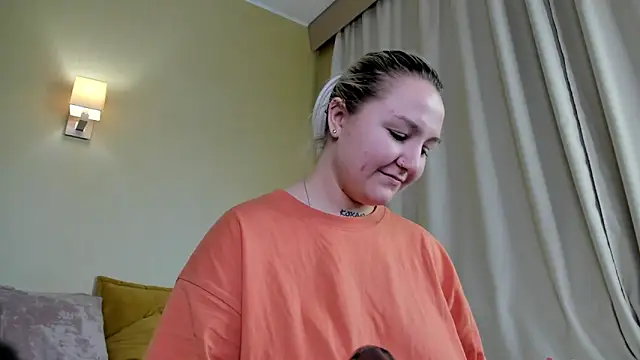 Debbie Taylor online show from 01.08.25