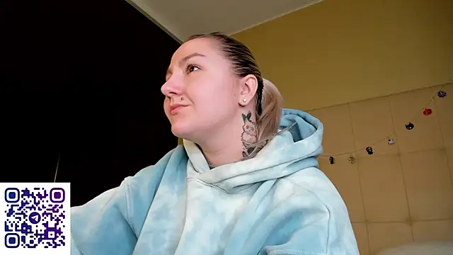 Debbie Taylor online show from 11.04.25