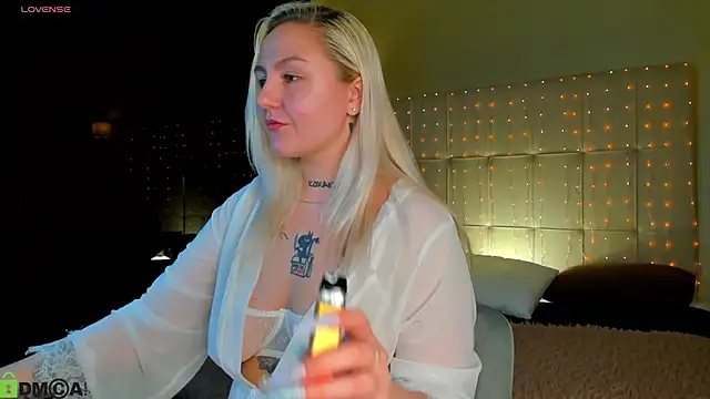 Debbie Taylor online show from 04.14.26