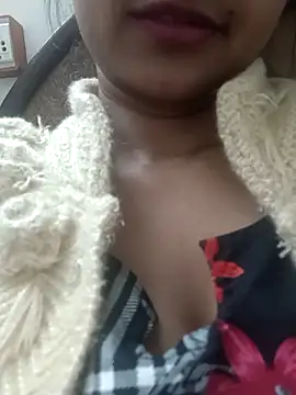 Snapshot of Rajni-Mehra chatting on 02.07.25 Rajni-Mehra online show from 02.07.25