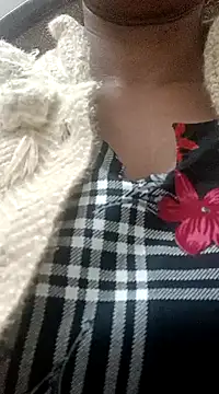 Snapshot of Rajni-Mehra chatting on 02.07.25 Rajni-Mehra online show from 02.07.25