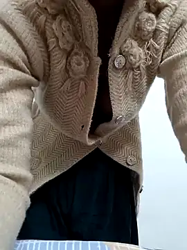 Snapshot of Rajni-Mehra chatting on 02.08.25 Rajni-Mehra online show from 02.08.25