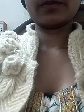 Snapshot of Rajni-Mehra chatting on 02.09.25 Rajni-Mehra online show from 02.09.25