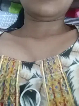 Snapshot of Rajni-Mehra chatting on 02.10.25 Rajni-Mehra online show from 02.10.25