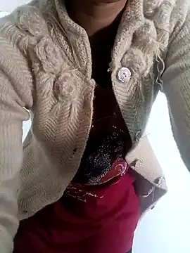 Snapshot of Rajni-Mehra chatting on 02.11.25 Rajni-Mehra online show from 02.11.25