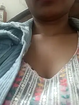 Snapshot of Rajni-Mehra chatting on 02.16.25 Rajni-Mehra online show from 02.16.25