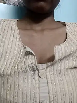 Snapshot of Rajni-Mehra chatting on 02.18.25 Rajni-Mehra online show from 02.18.25