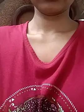 Snapshot of Rajni-Mehra chatting on 02.22.25 Rajni-Mehra online show from 02.22.25