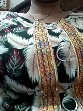 Snapshot of Rajni-Mehra chatting on 02.26.25 Rajni-Mehra online show from 02.26.25