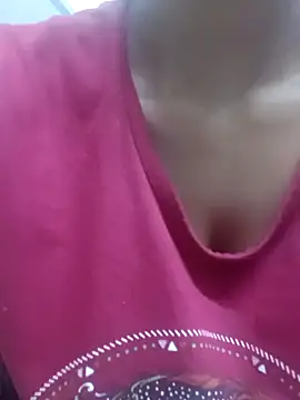 Snapshot of Rajni-Mehra chatting on 03.02.25 Rajni-Mehra online show from 03.02.25