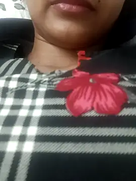 Snapshot of Rajni-Mehra chatting on 03.02.25 Rajni-Mehra online show from 03.02.25