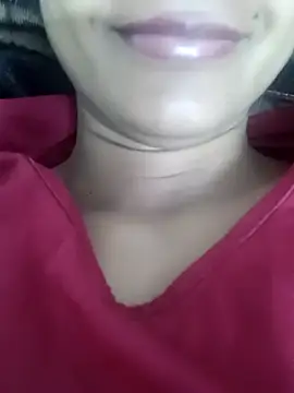 Snapshot of Rajni-Mehra chatting on 03.08.25 Rajni-Mehra online show from 03.08.25