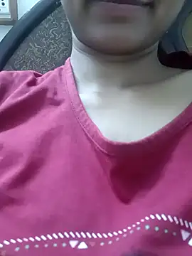 Snapshot of Rajni-Mehra chatting on 03.10.25 Rajni-Mehra online show from 03.10.25