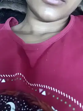 Snapshot of Rajni-Mehra chatting on 03.11.25 Rajni-Mehra online show from 03.11.25