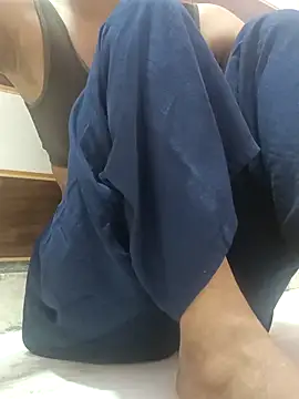 Snapshot of Rajni-Mehra chatting on 09.21.25 Rajni-Mehra online show from 09.21.25