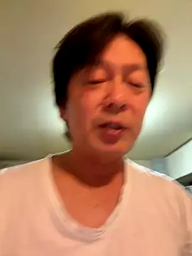 Snapshot of SaneService9 chatting on 10.19.25 SaneService9 online show from 10.19.25