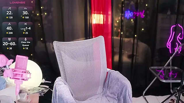 Snapshot of Evajoannana chatting on 12.26.24 Evajoannana online show from 12.26.24