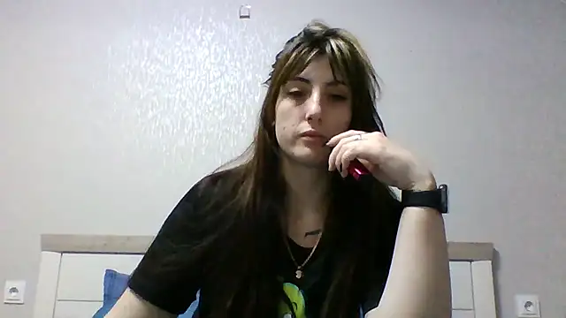 Moniic Moon online show from 02.12.25