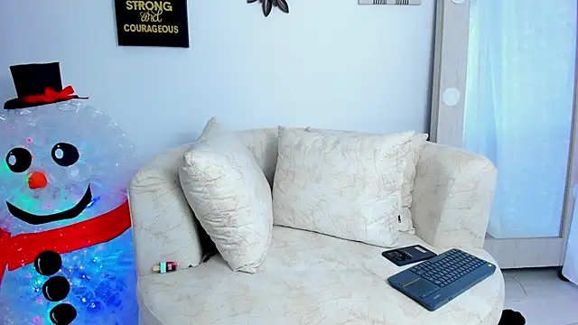 Snapshot of PhilipRich chatting on 12.17.24 PhilipRich online show from 12.17.24