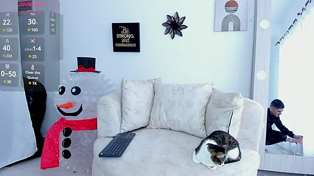 Snapshot of PhilipRich chatting on 12.24.24 PhilipRich online show from 12.24.24