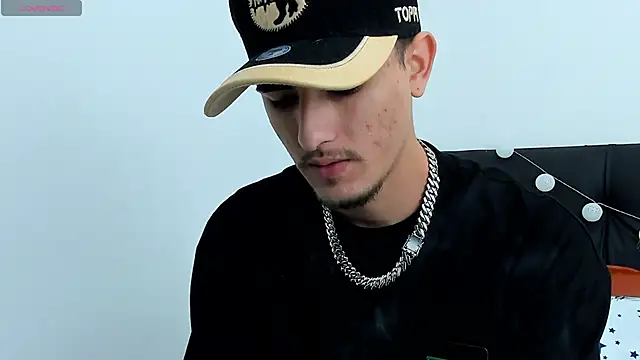 Snapshot of PhilipRich chatting on 01.03.25 PhilipRich online show from 01.03.25