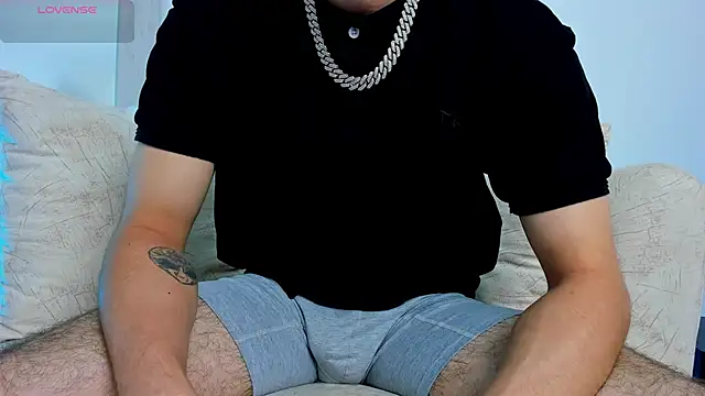 Snapshot of PhilipRich chatting on 01.14.25 PhilipRich online show from 01.14.25