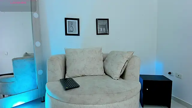 Snapshot of PhilipRich chatting on 01.16.25 PhilipRich online show from 01.16.25