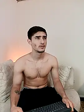 Snapshot of PhilipRich chatting on 09.11.25 PhilipRich online show from 09.11.25