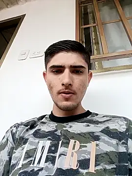 Snapshot of PhilipRich chatting on 10.09.25 PhilipRich online show from 10.09.25