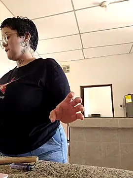 Snapshot of KatInk chatting on 10.14.25 KatInk online show from 10.14.25