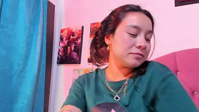 Snapshot of teffy_lee chatting on 09.27.25 teffy lee online show from 09.27.25