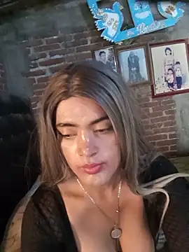 yovana13 online show from 06.17.26