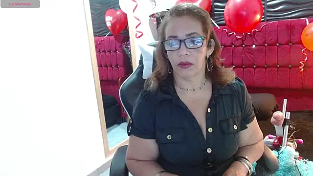 Snapshot of PervertedMature chatting on 03.09.25 PervertedMature online show from 03.09.25