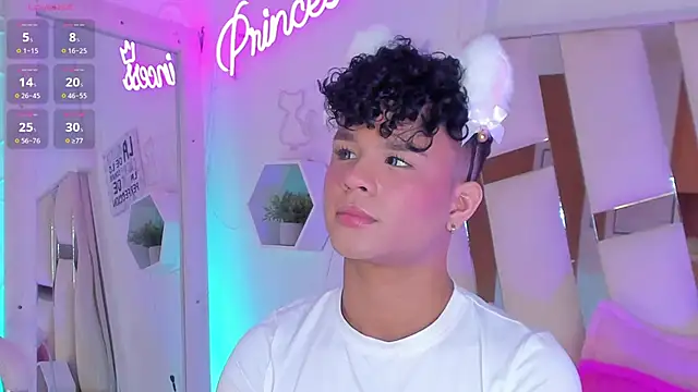 Snapshot of EthanCollens chatting on 01.20.25 EthanCollens online show from 01.20.25