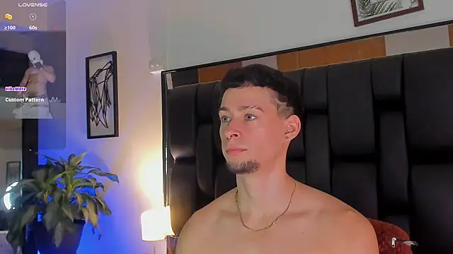 JadeSmiith  online show from 10.10.25