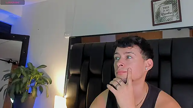 JadeSmiith  online show from 01.13.26