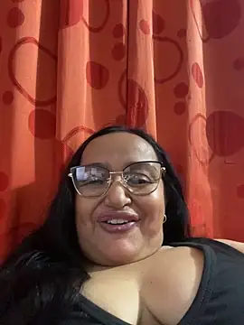 Gia Nahomi online show from 02.07.25
