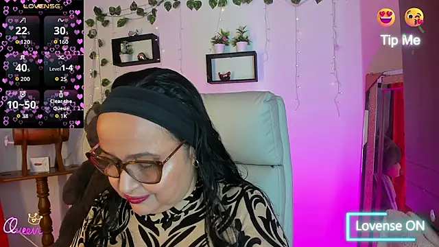 Gia Nahomi online show from 02.19.26