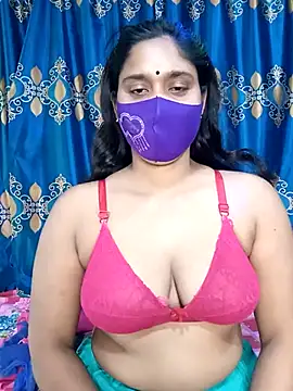 Hot Maleka online show from 02.16.25