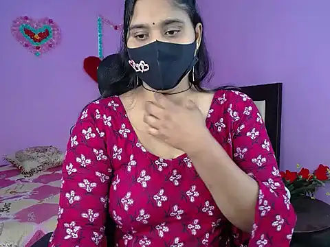 Hot Maleka online show from 02.21.26