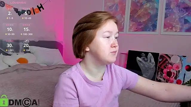 Snapshot of Sara_Robinson chatting on 11.01.25 Sara Robinson online show from 11.01.25