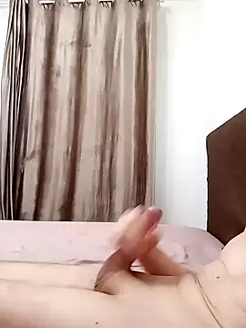 Snapshot of Grifon1973 chatting on 12.03.24 Grifon1973 online show from 12.03.24