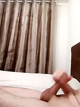 Snapshot of Grifon1973 chatting on 03.05.25 Grifon1973 online show from 03.05.25