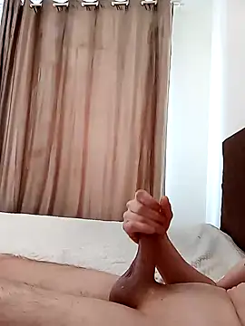 Snapshot of Grifon1973 chatting on 03.18.25 Grifon1973 online show from 03.18.25