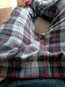 Snapshot of Loveepussyy chatting on 11.11.25 Loveepussyy online show from 11.11.25