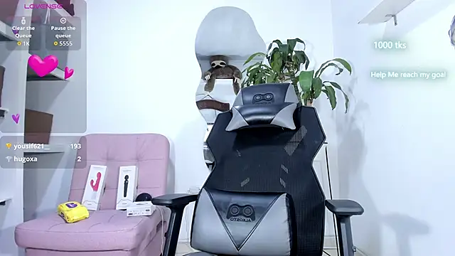 Snapshot of emily_palmeer chatting on 10.02.25 emily palmeer online show from 10.02.25