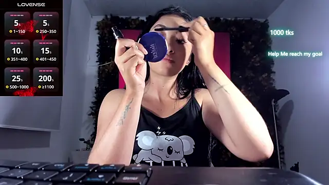 Snapshot of emily_palmeer chatting on 07.21.26 emily palmeer online show from 07.21.26