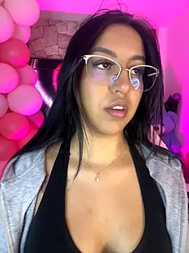 Tamara Roberts1 online show from 10.02.25